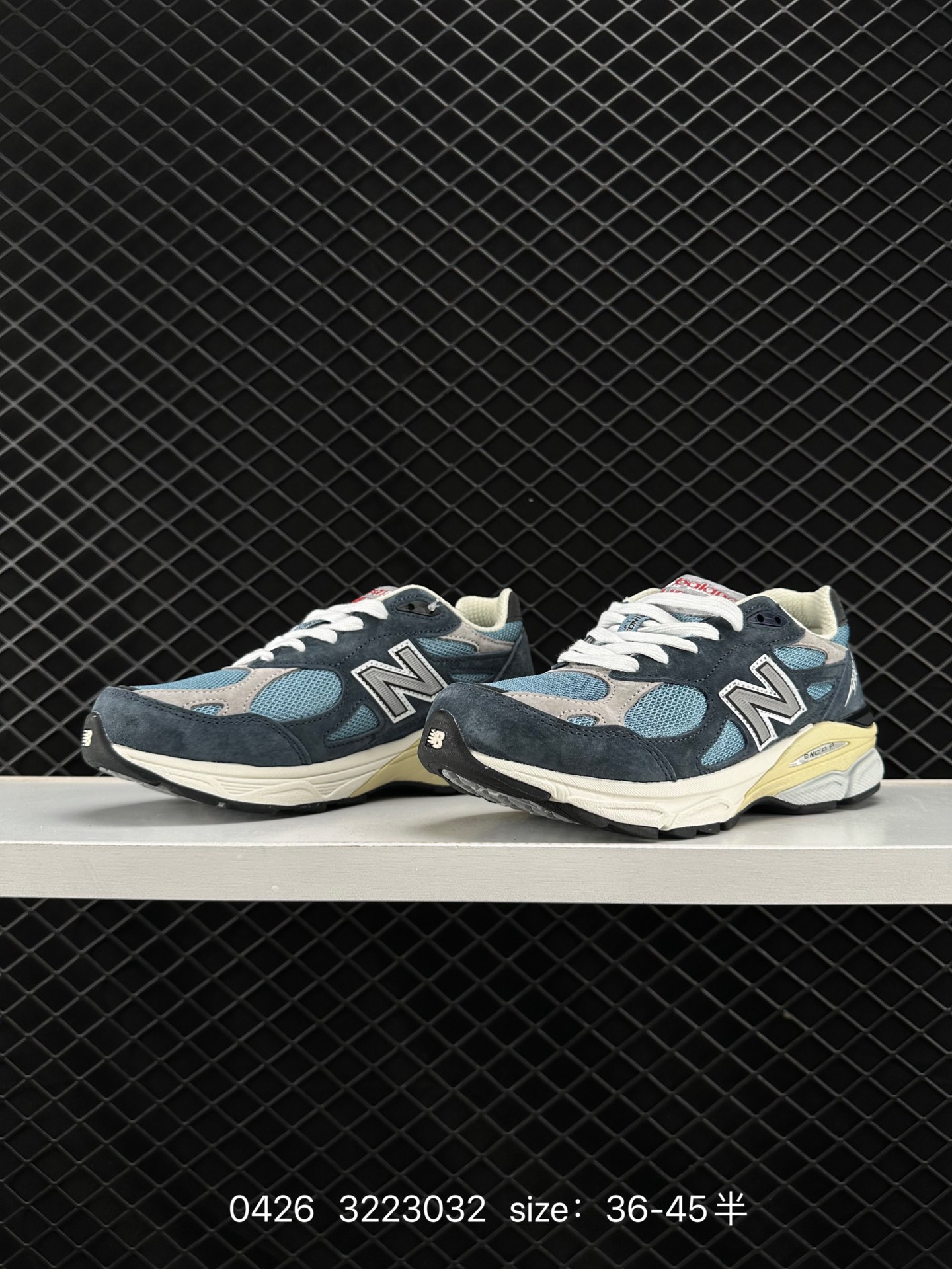 New Balance NB990 V3